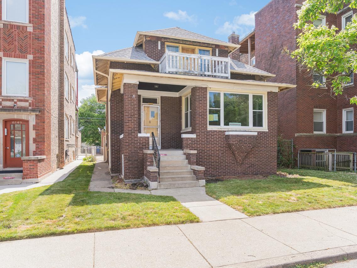 8153 S Eberhart Ave., Chicago, IL 60619