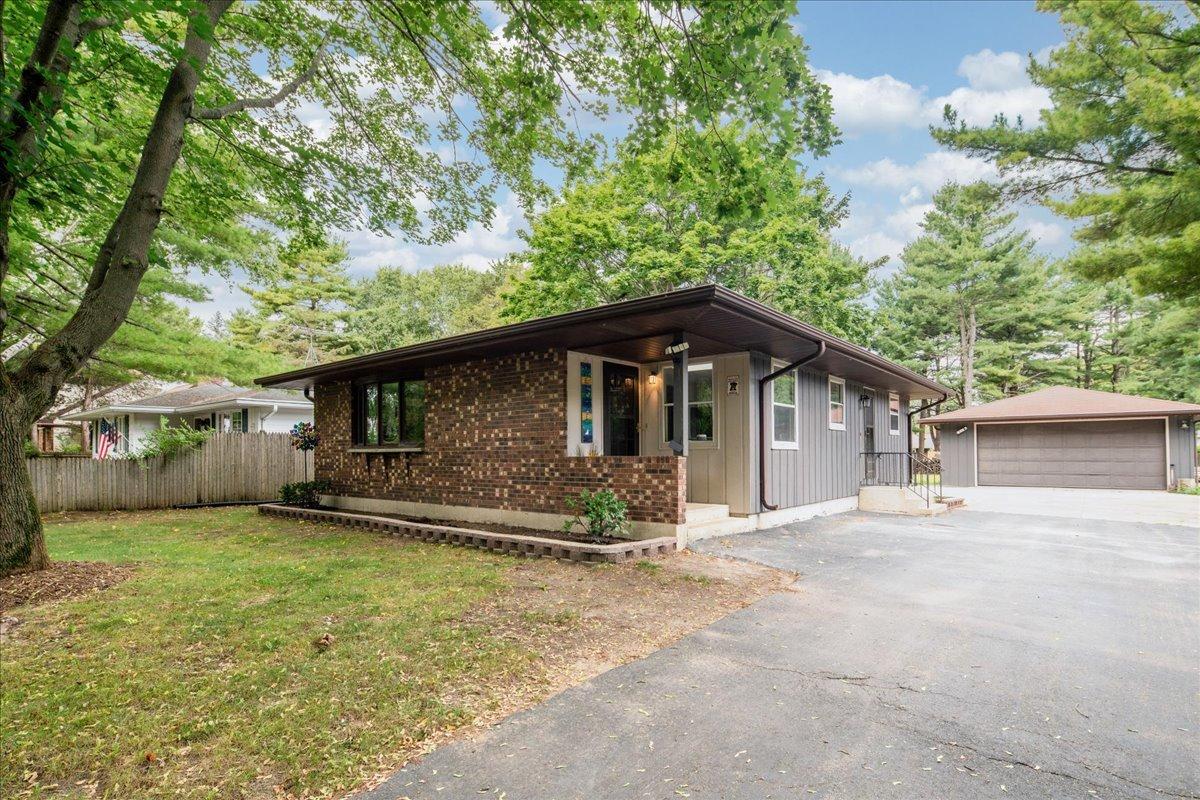 9802 W Oak Forest Dr., Beach Park, IL 60099