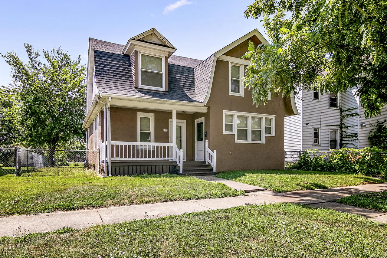 219 S 3rd Ave., Kankakee, IL 60901