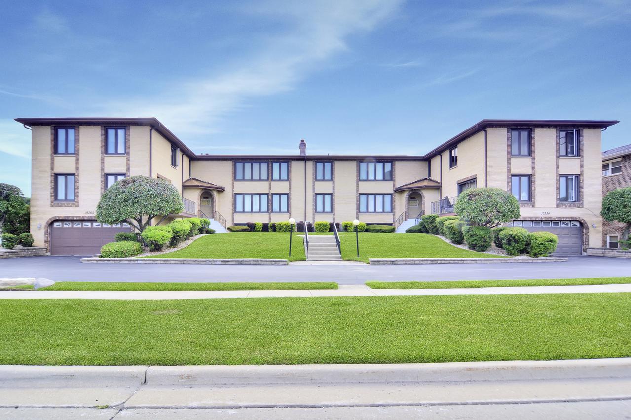 10360 Central Ave. #3C, Oak Lawn, IL 60453