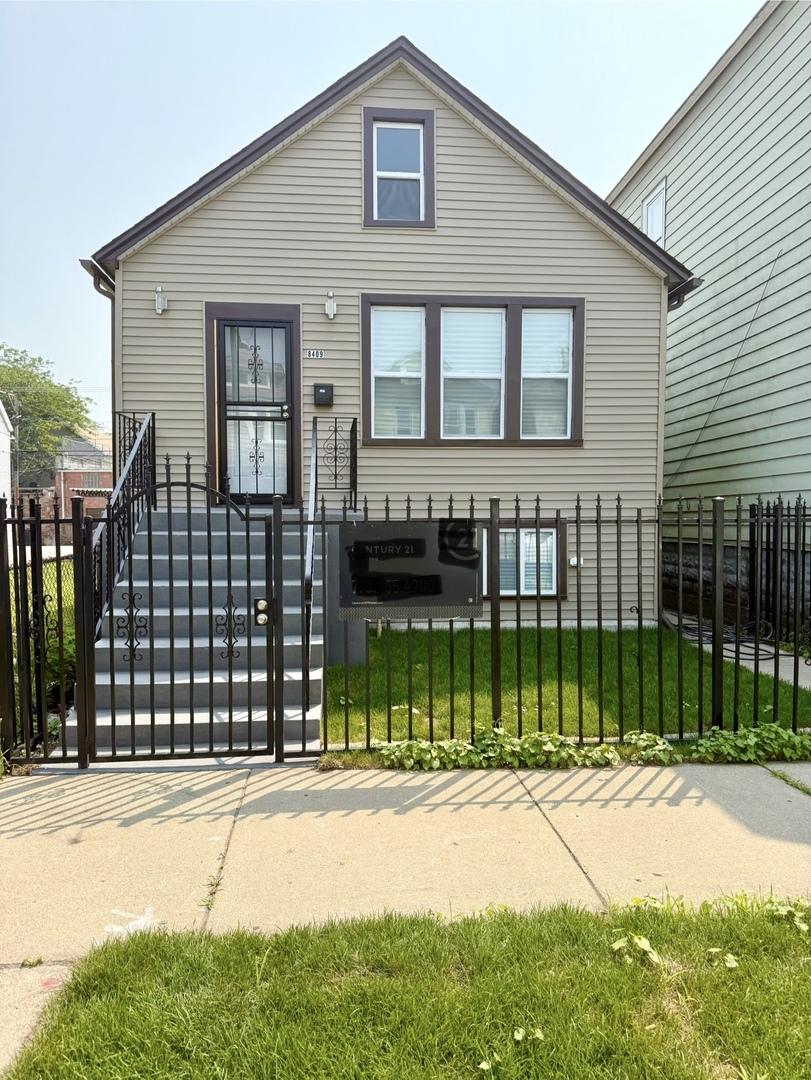 8409 S Brandon Ave., Chicago, IL 60617