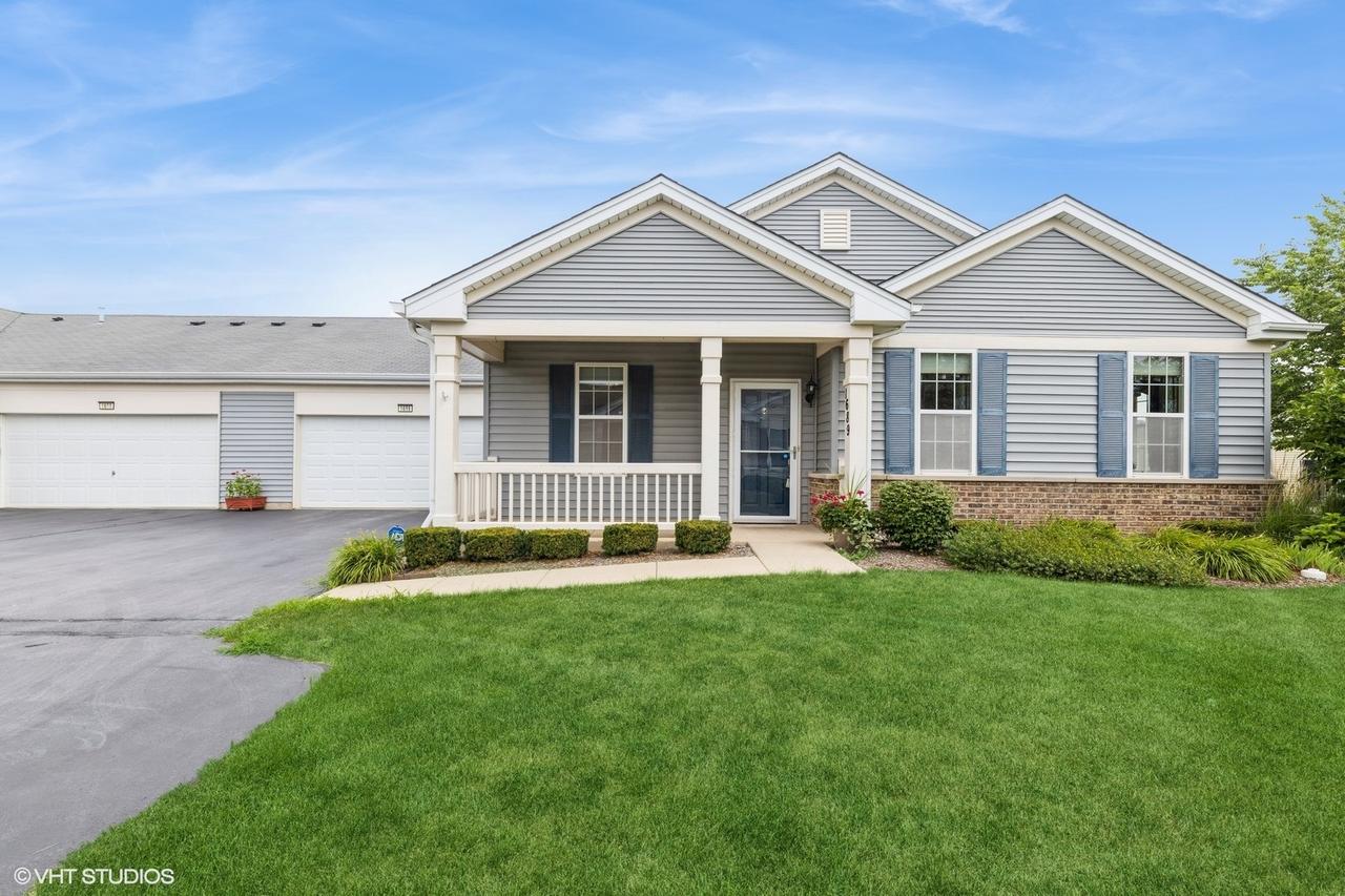 1689 Hannah Ln., Pingree Grove, IL 60140