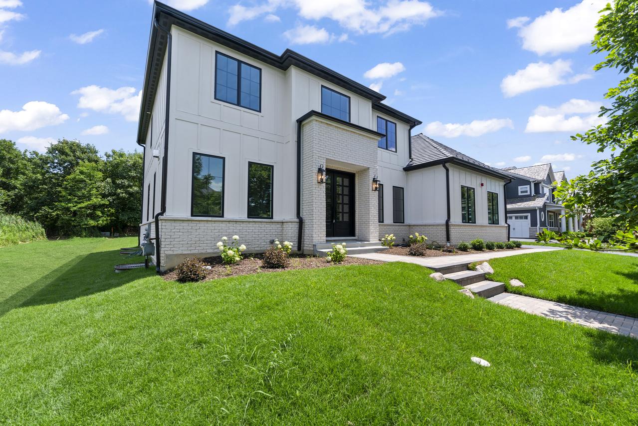 7213 Daybreak Ln., Long Grove, IL 60060