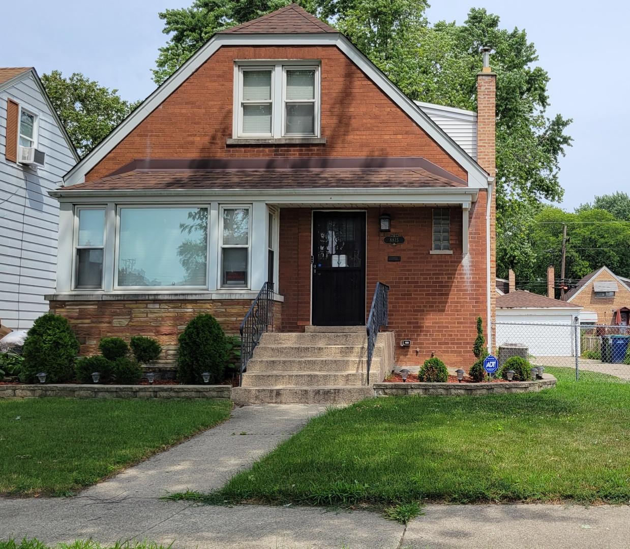 8815 S Albany Ave., Evergreen Park, IL 60805