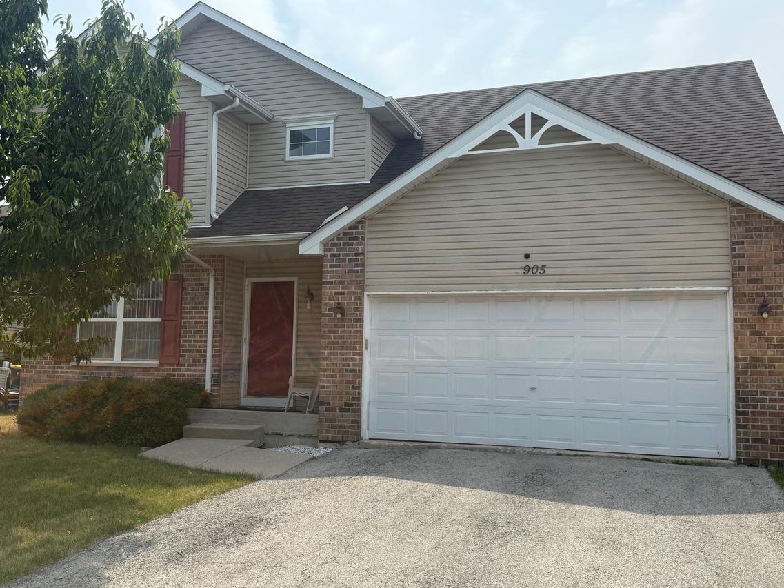905 Thorn Creek Dr., Joliet, IL 60436
