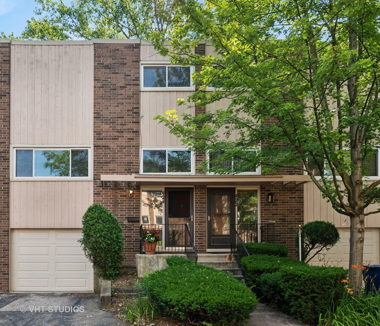 424 Skokie Blvd., Wilmette, IL 60091