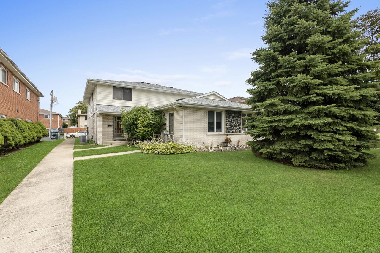 10425 Austin Ave. #D, Oak Lawn, IL 60453