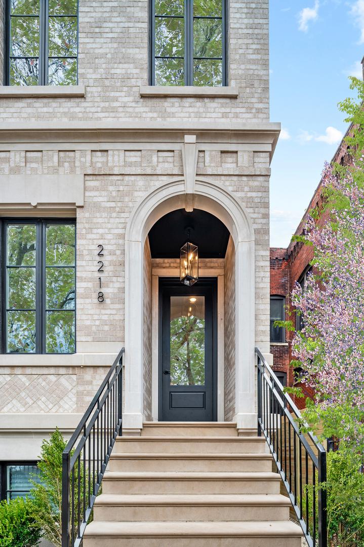 2218 N Burling St. #PH, Chicago, IL 60614