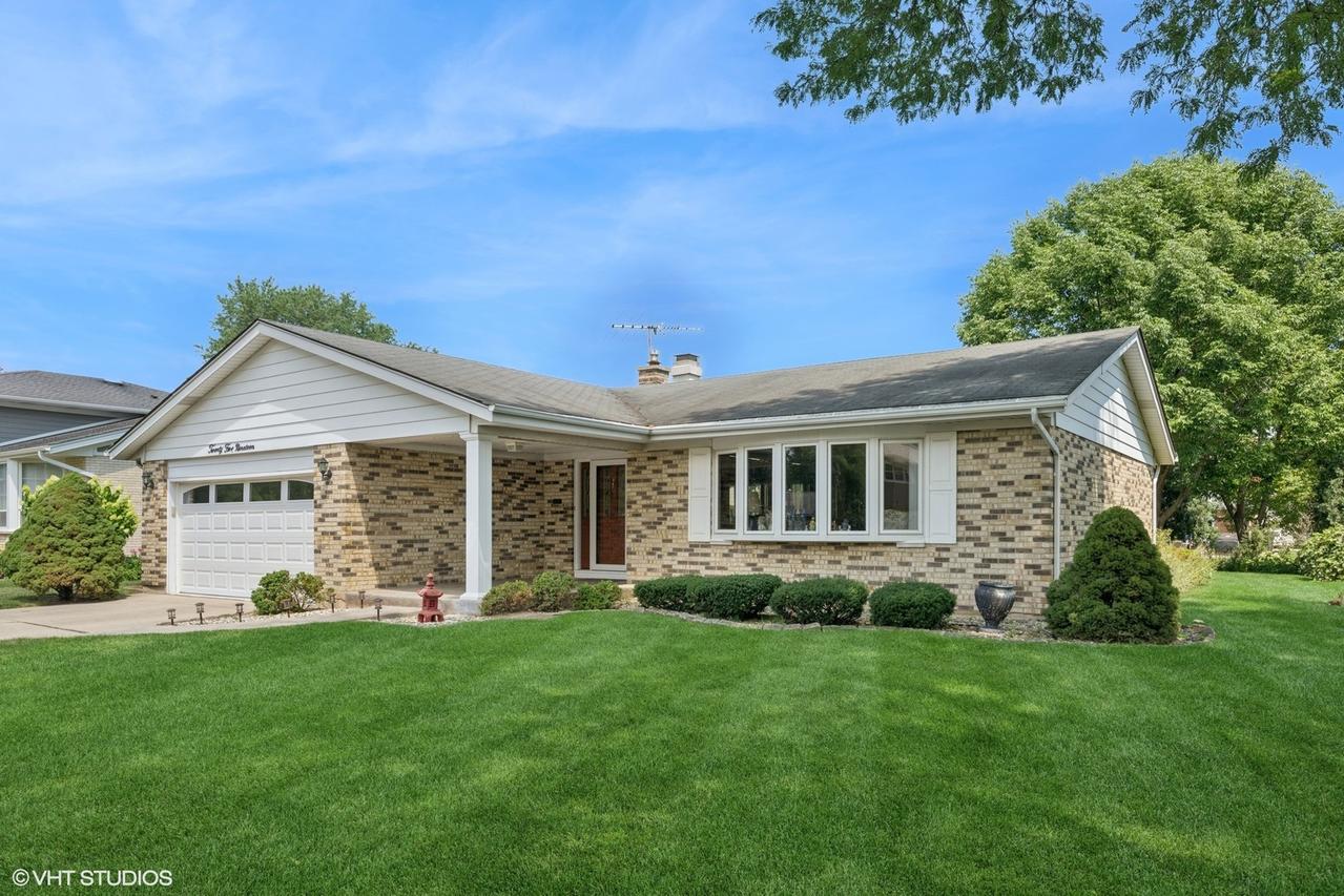 2519 N Dryden Pl., Arlington Heights, IL 60004