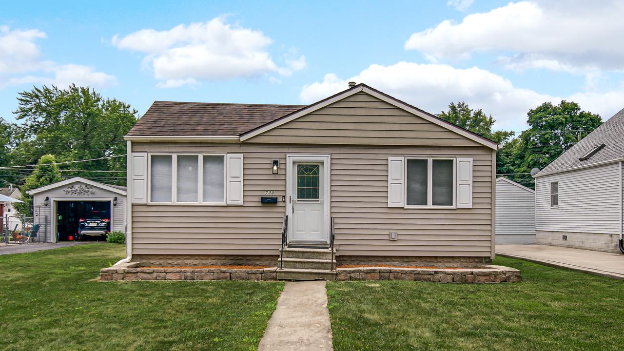 733 2nd Ave., Morris, IL 60450