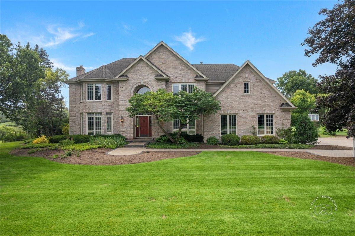 6N583 Promontory Ct., St. Charles, IL 60175