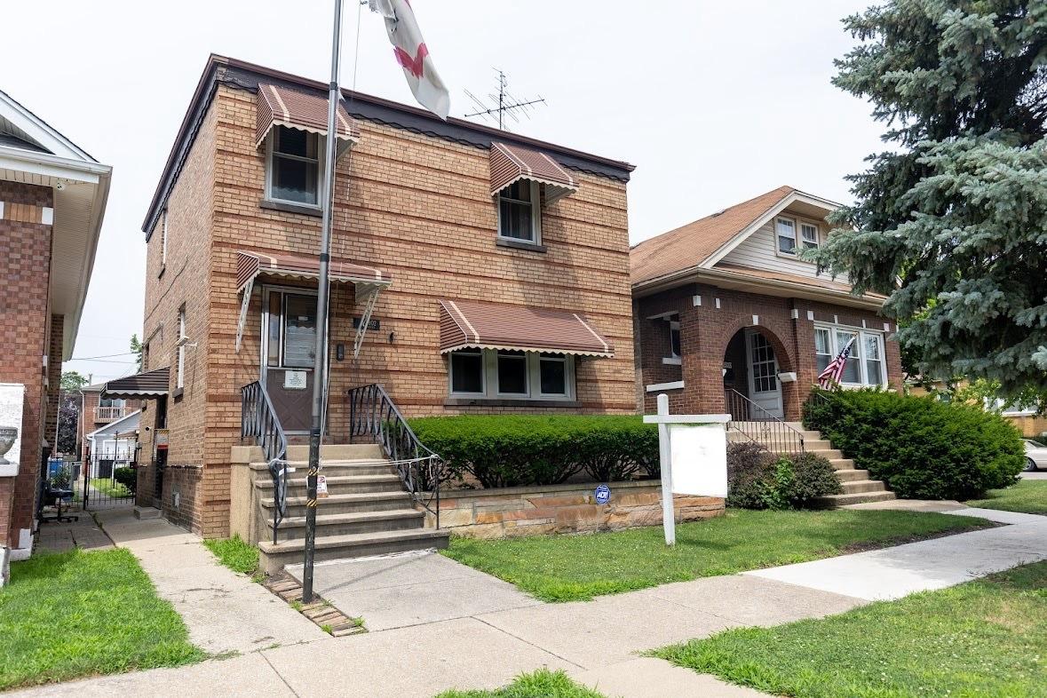 2802 Cuyler Ave., Berwyn, IL 60402