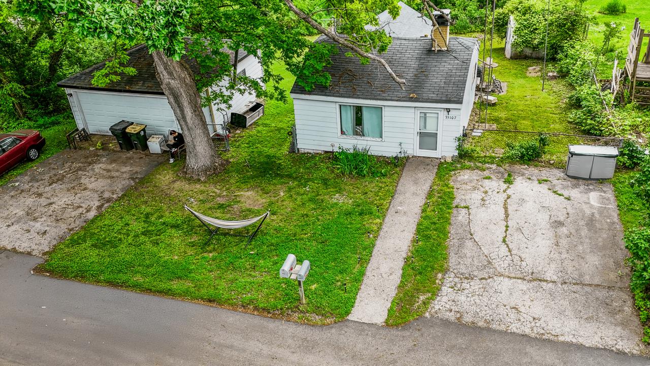 35107 N Rosewood Ave., Ingleside, IL 60041