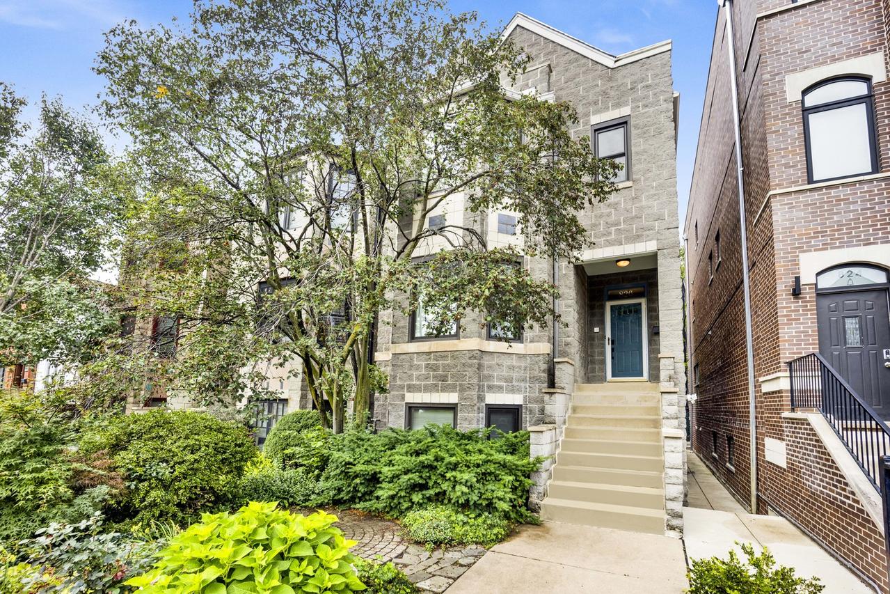 826 S Bell Ave., Chicago, IL 60612