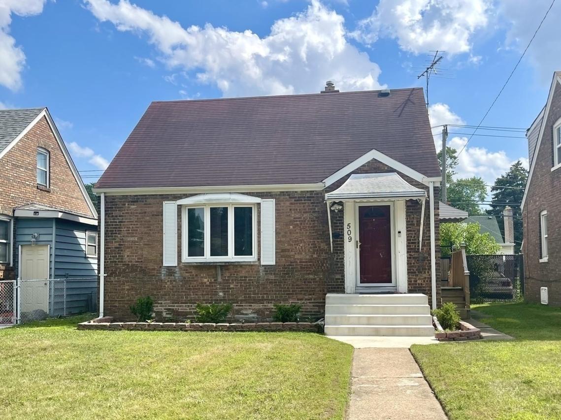 509 Webb St., Calumet City, IL 60409
