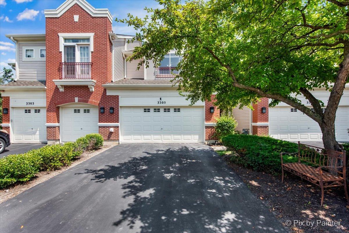 3305 Rosecroft Ln., Naperville, IL 60564