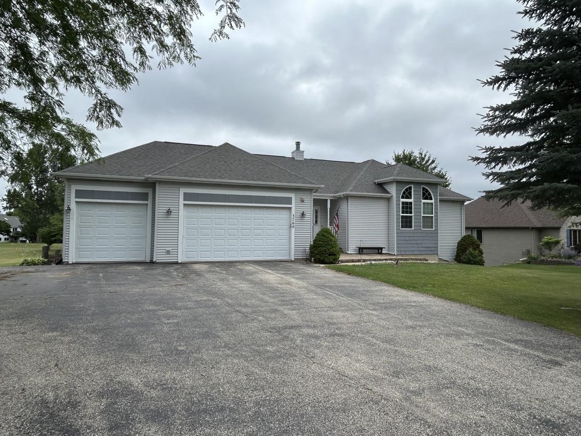 3760 White Tail Dr., Wonder Lake, IL 60097