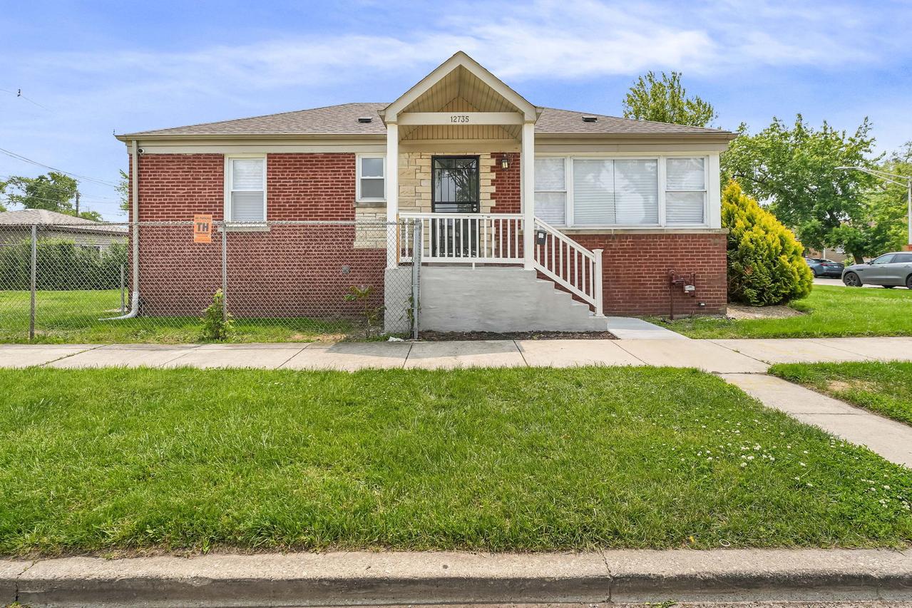 12735 S Parnell Ave., Chicago, IL 60628