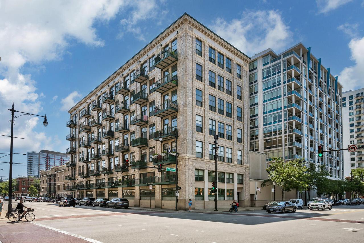 1801 S Michigan Ave. #507, Chicago, IL 60616