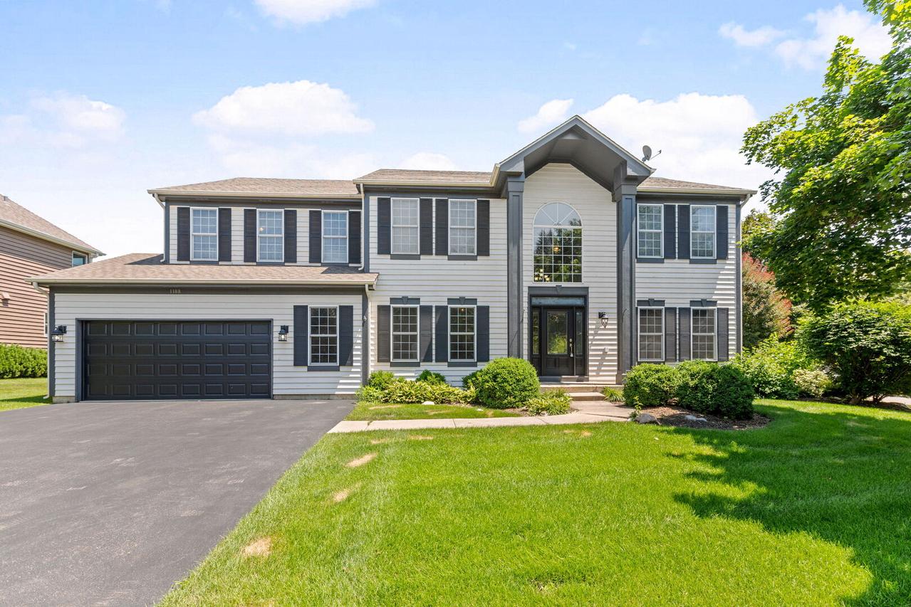 1188 Ridgewood Cir., Lake In The Hills, IL 60156