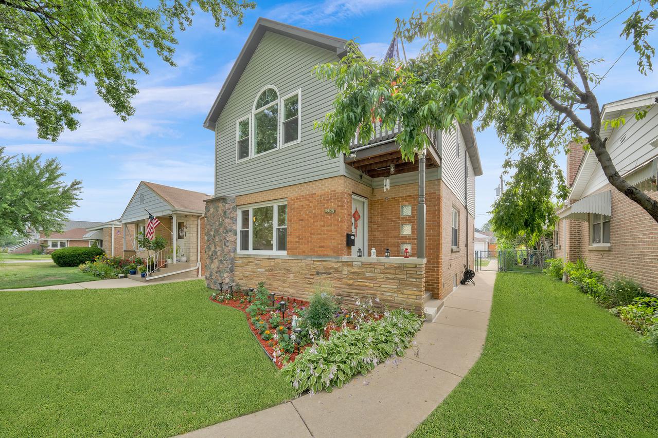 5408 N Natchez St., Chicago, IL 60656