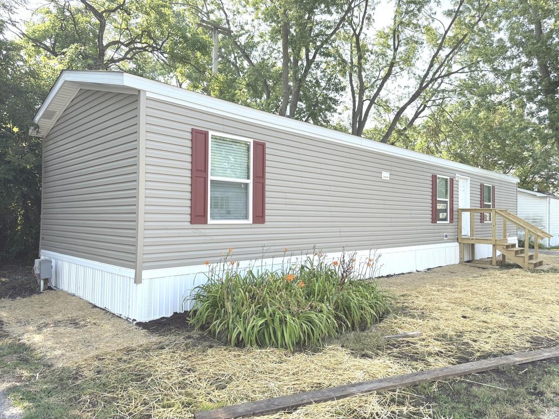1712 S Dixie Hwy. #220, Crete, IL 60417