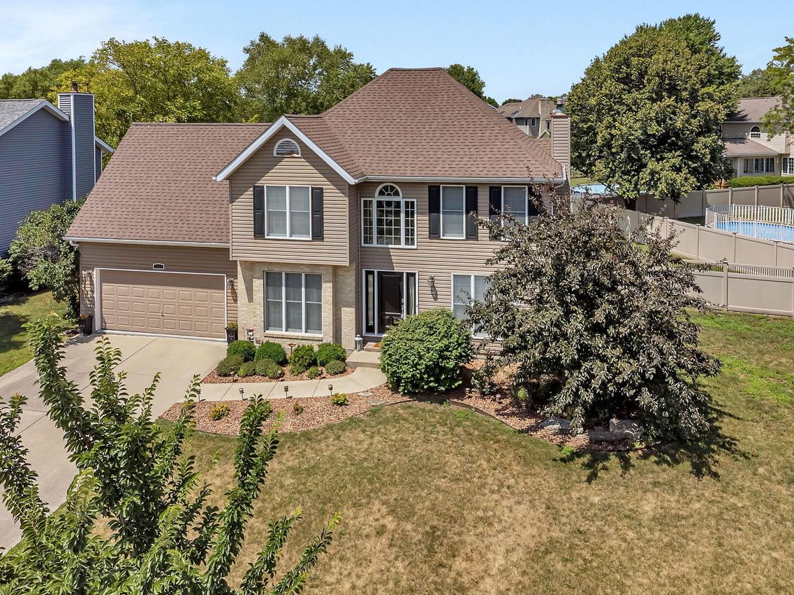 1111 Oxford Ln., Shorewood, IL 60404