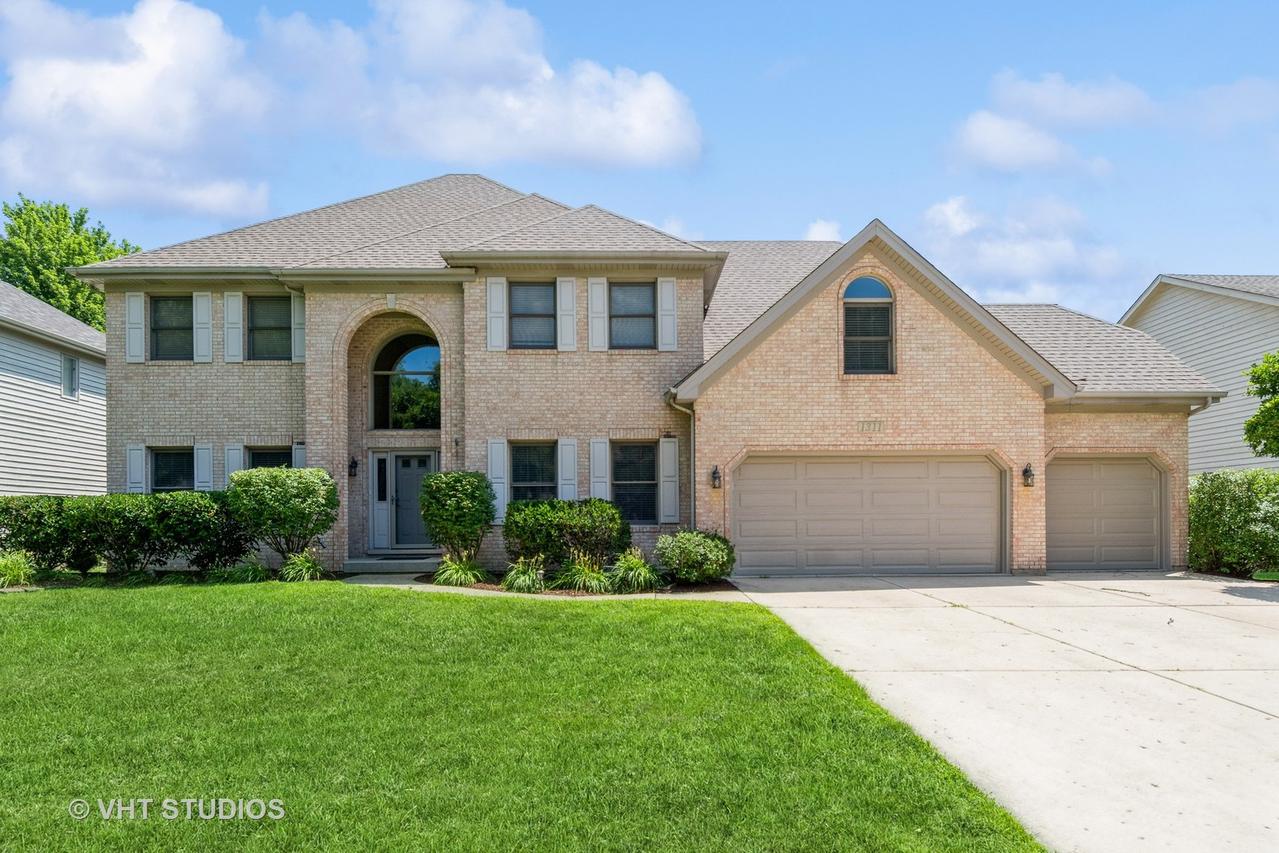 1311 Ada Ln., Naperville, IL 60540