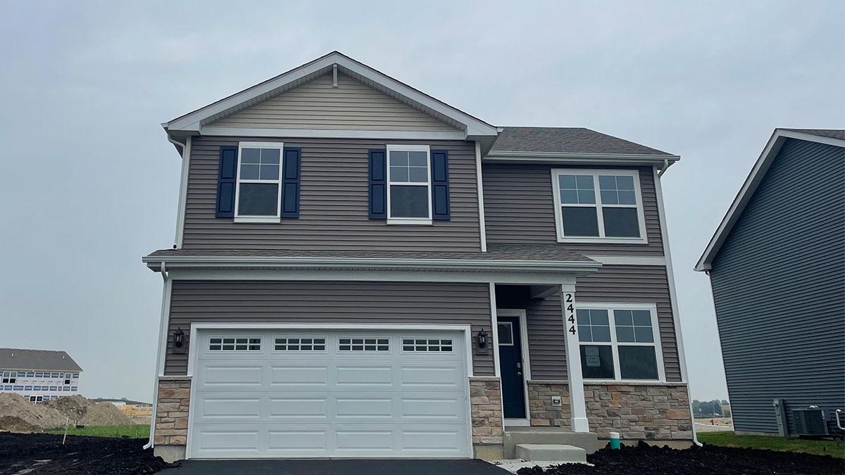 2444 Scribe St., Oswego, IL 60543