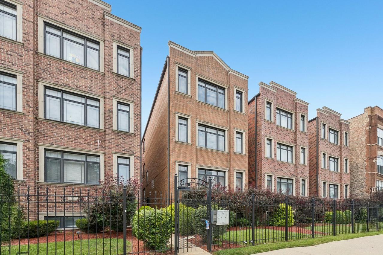 4322 S Forrestville Ave. #3, Chicago, IL 60653