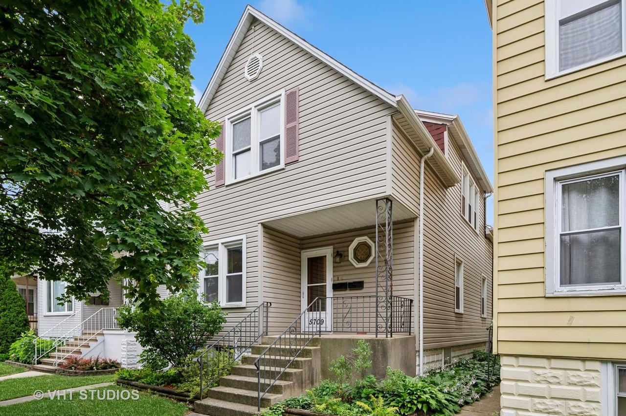 5709 W Ainslie St., Chicago, IL 60630