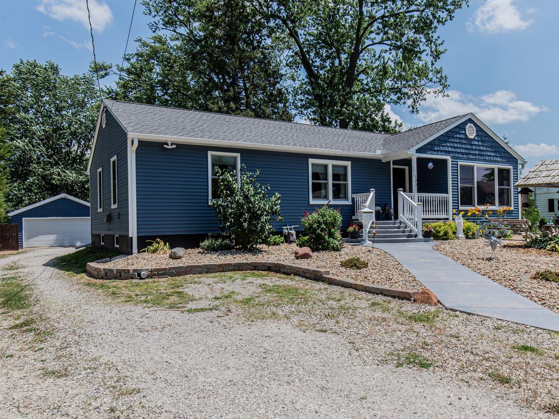 103 S Plum St., Princeton, IL 61356