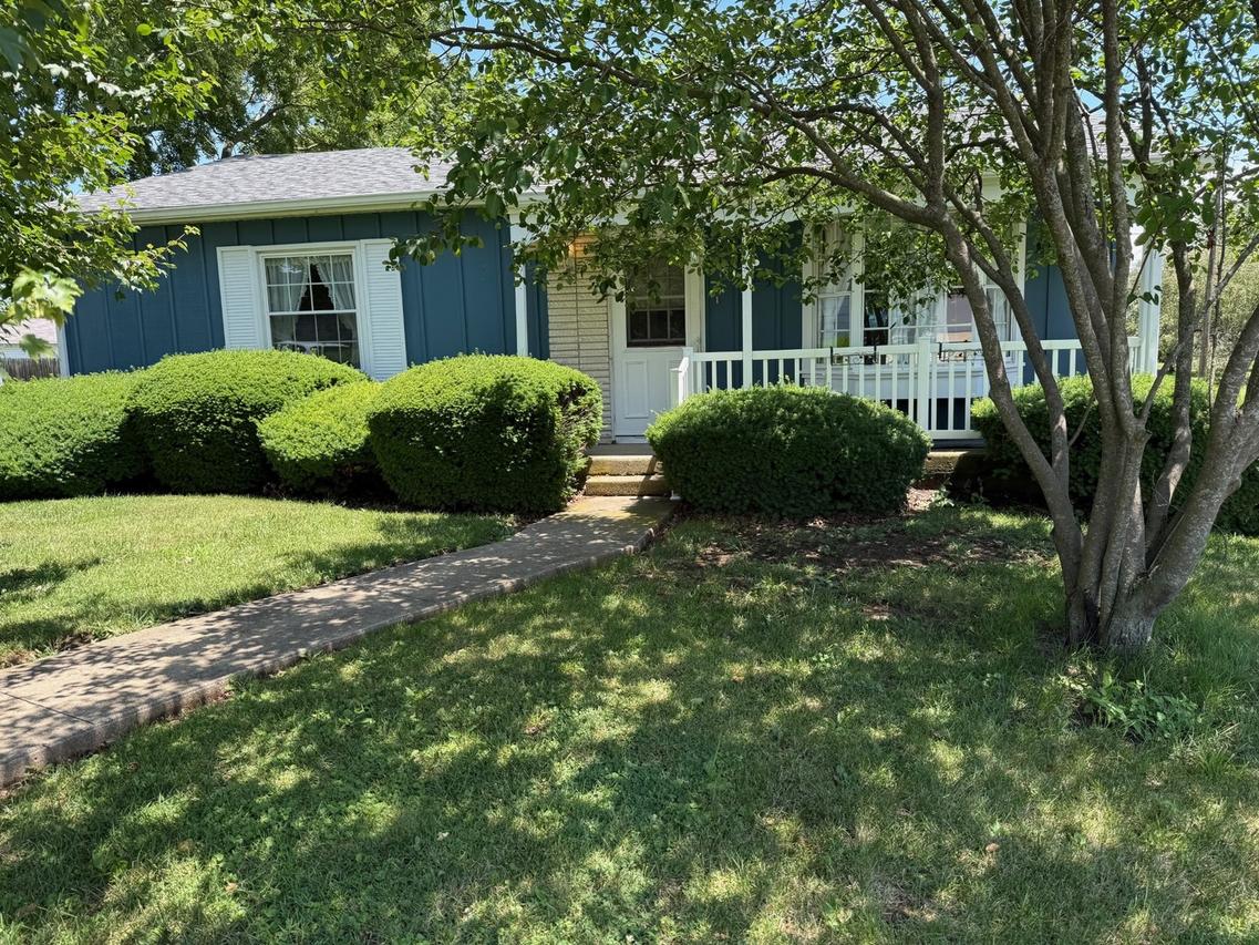 225 S Iowa St., Ladd, IL 61329