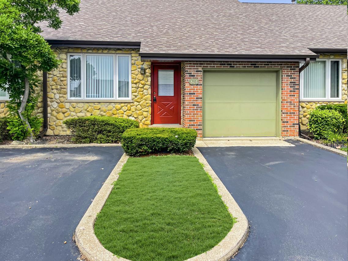 8148 W 111th St. #C3, Palos Hills, IL 60465