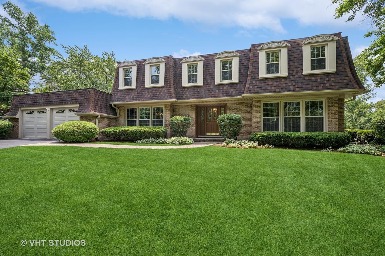 195 Cold Spring Rd., Barrington, IL 60010