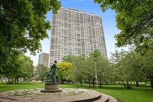 2800 N Lake Shore Dr. #516, Chicago, IL 60657