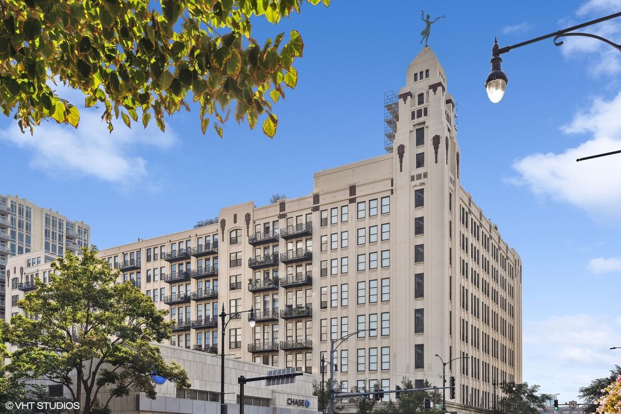758 N Larrabee St. #832, Chicago, IL 60654