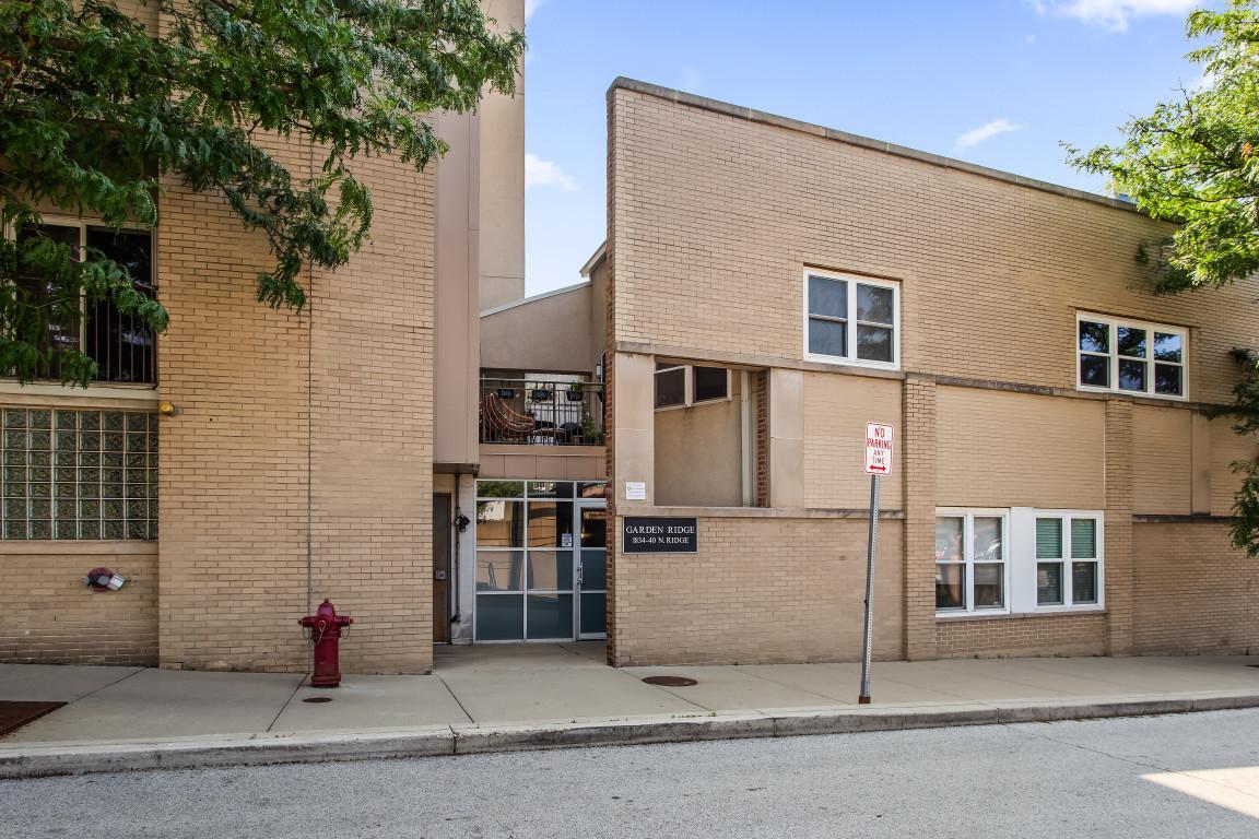 1834 Ridge Ave. #113, Evanston, IL 60201