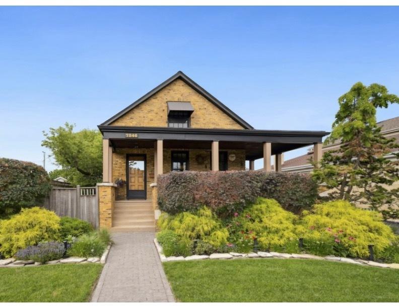 7246 N Oleander Ave., Chicago, IL 60631