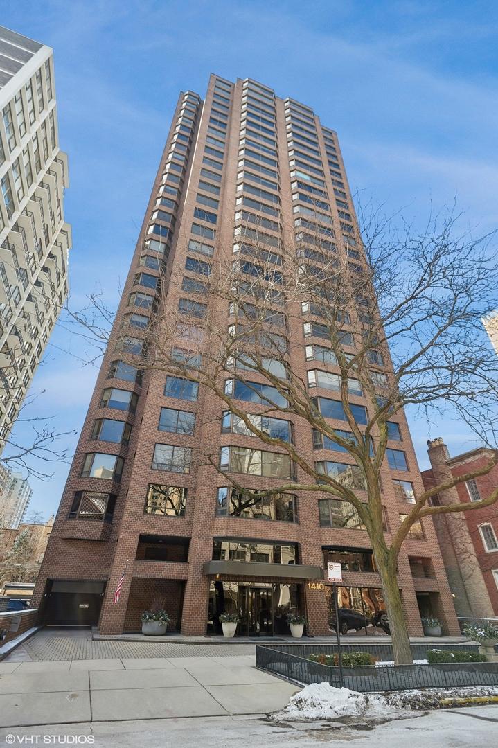 1410 N State Pkwy. #18B, Chicago, IL 60610