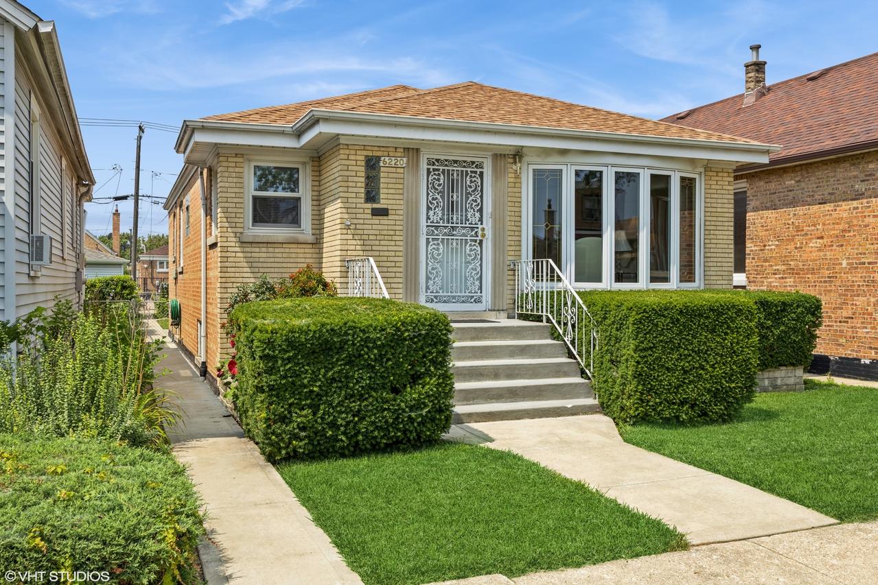 6220 S Mcvicker Ave., Chicago, IL 60638