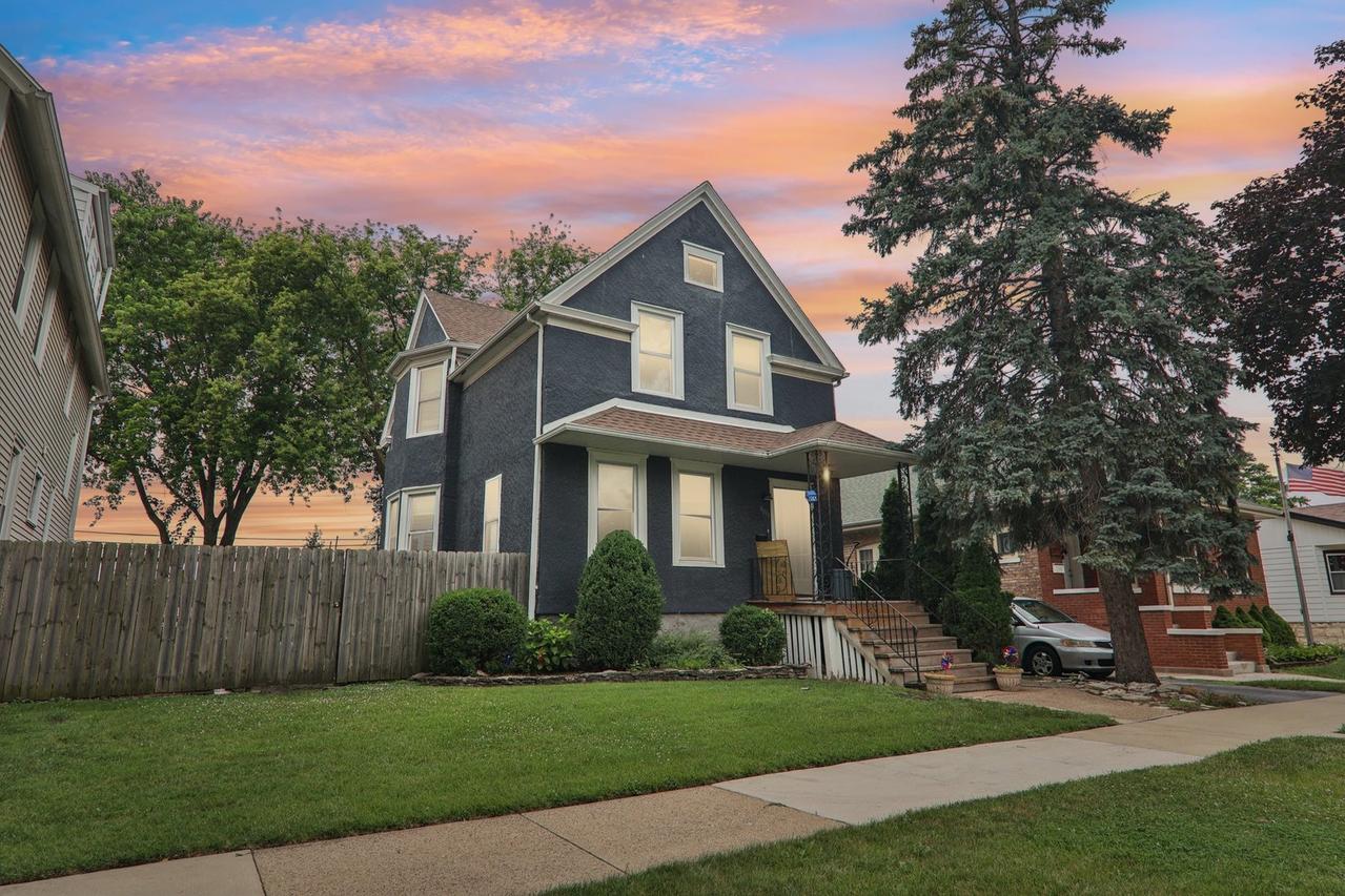 4018 Prescott Ave., Lyons, IL 60534
