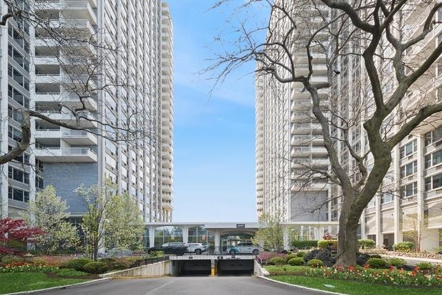 4250 N Marine Dr. #1810, Chicago, IL 60613