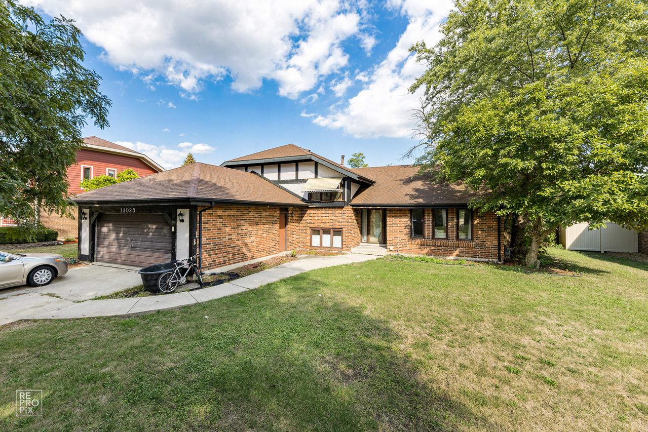 14023 Chelsea Dr., Orland Park, IL 60462
