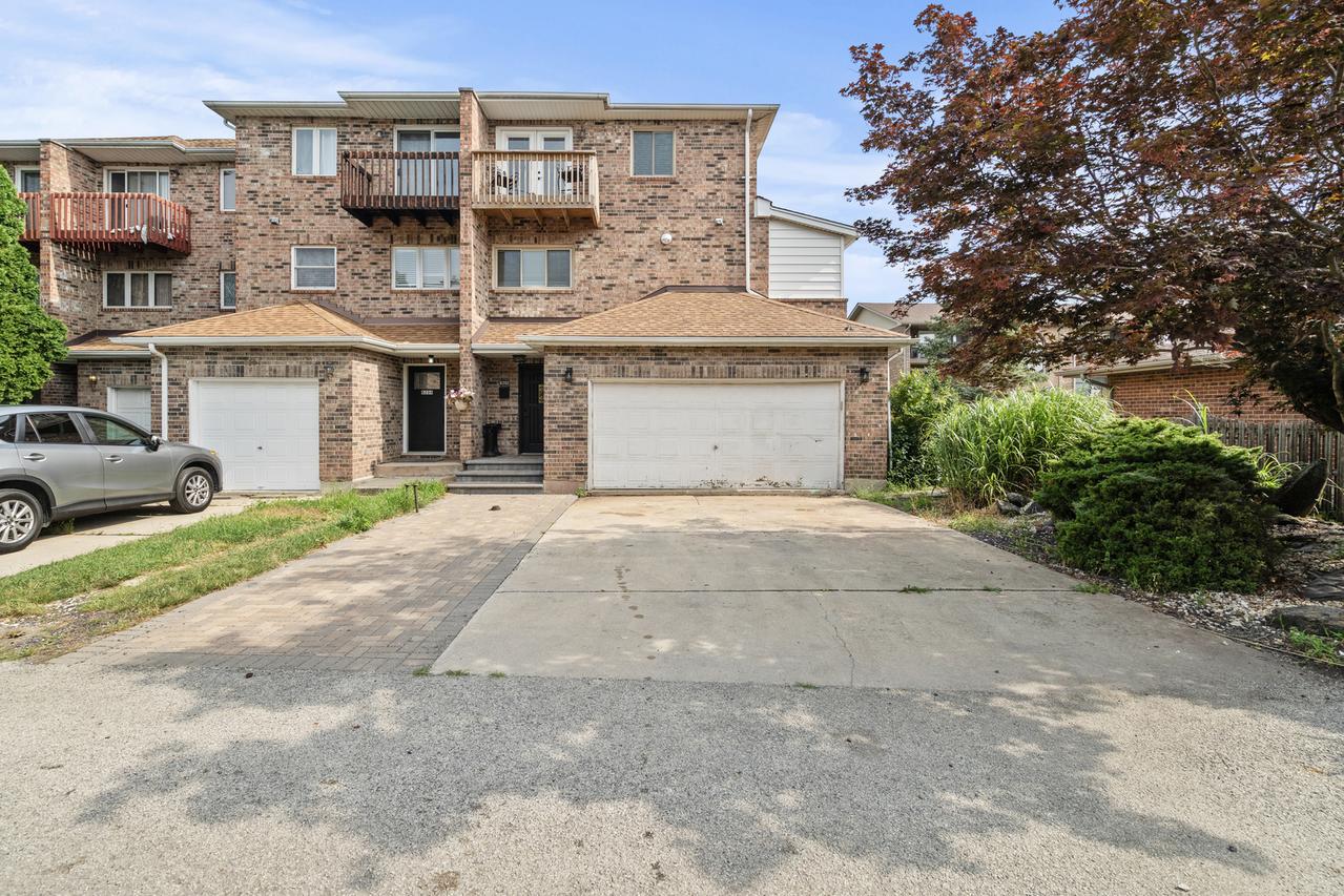 8202 Gruener Ct., Palos Hills, IL 60465