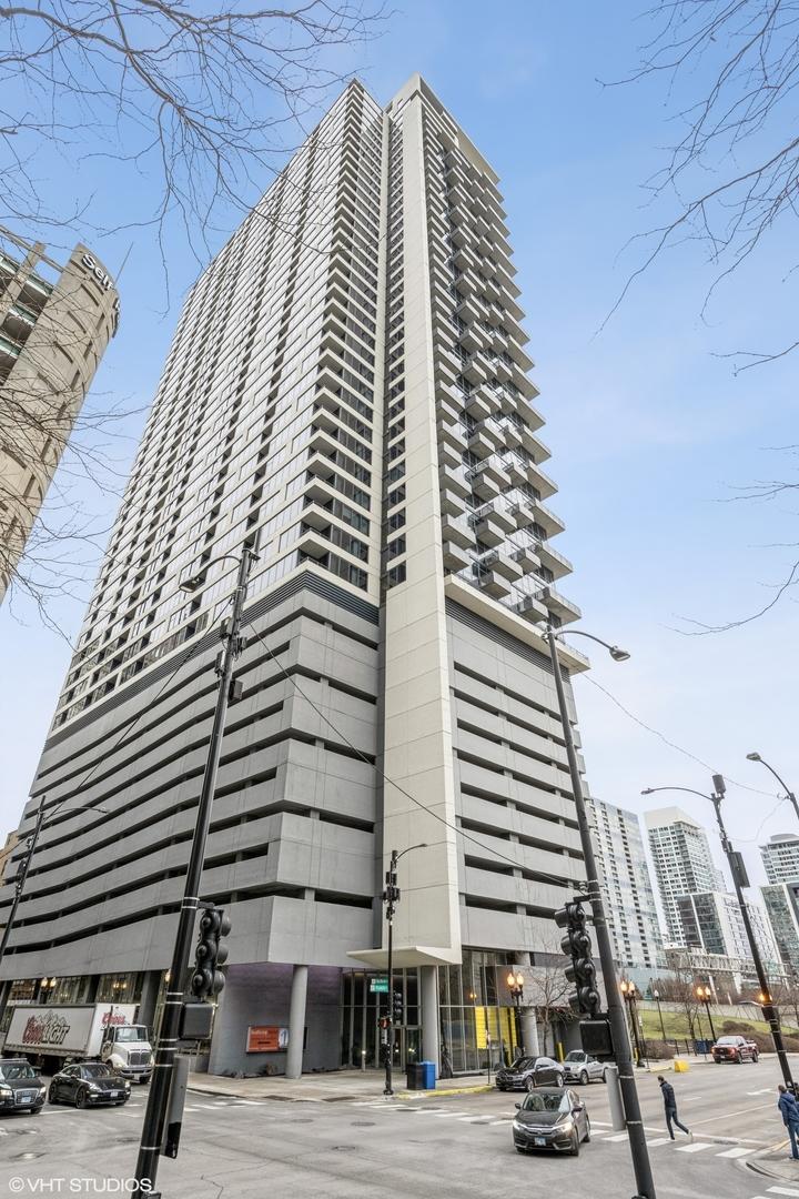 235 W Van Buren St. #1705, Chicago, IL 60607