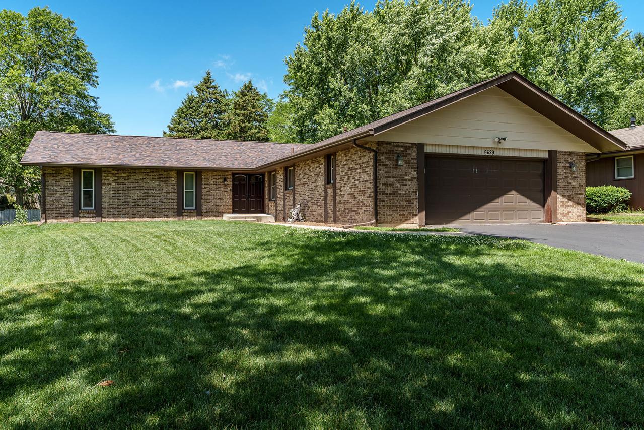 5629 Weymouth Dr., Rockford, IL 61114