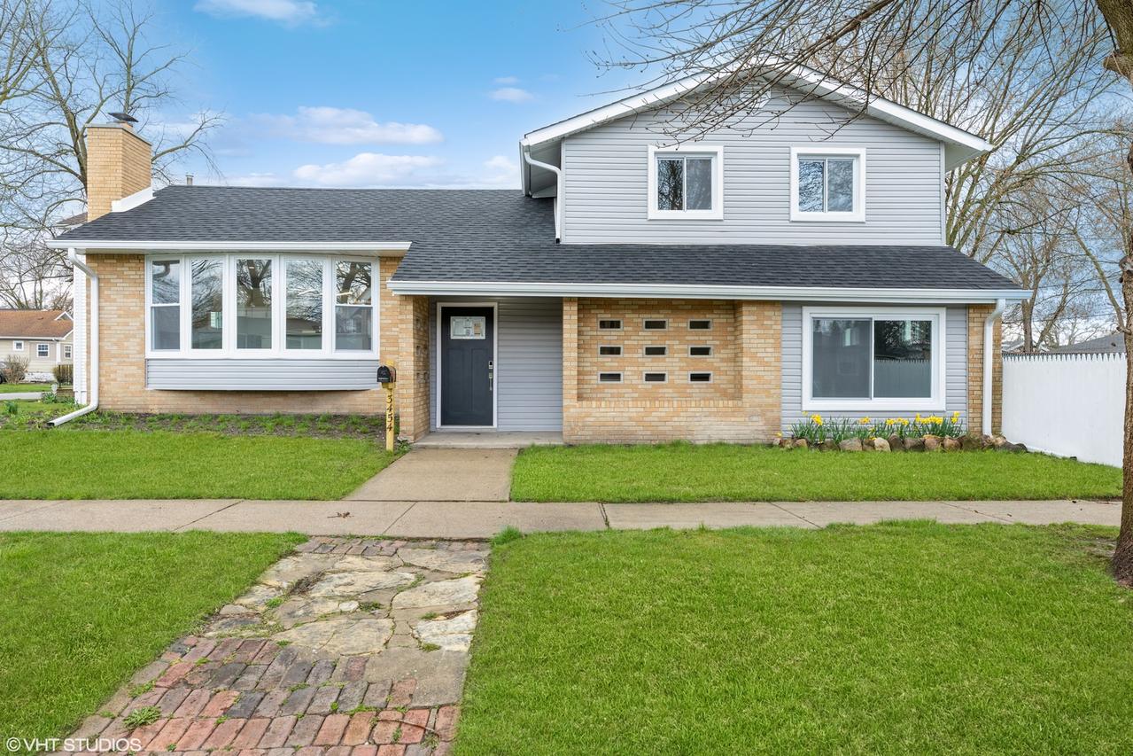 3454 Monroe St., Lansing, IL 60438