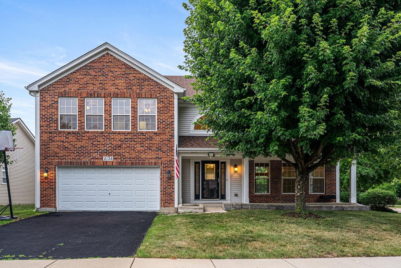 2136 Colonial St., Aurora, IL 60503