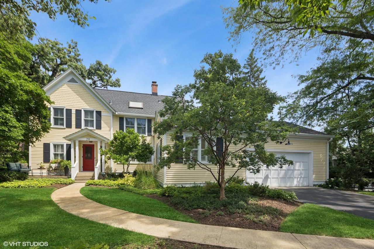 20 Muirwood Dr., Glen Ellyn, IL 60137